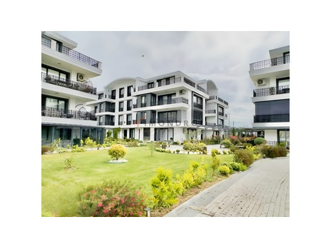 Wohnung kaufen in Istanbul Beylikdüzü, mit Stellplatz, 350 m² Wohnfläche, 7 Zimmer