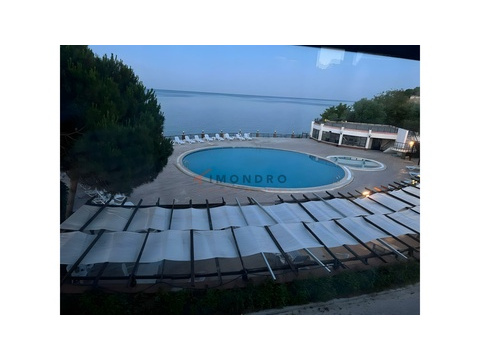 Villa kaufen in Istanbul Beylikdüzü, mit Garage, 350 m² Wohnfläche, 7 Zimmer