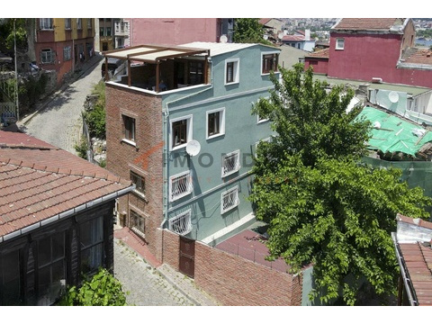 Villa kaufen, 264 m² Wohnfläche, 9 Zimmer