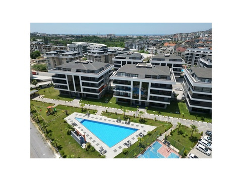 Wohnung kaufen in Oba, mit Stellplatz, 270 m² Wohnfläche, 5 Zimmer