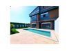 Villa kaufen, mit Stellplatz, 280 m² Wohnfläche, 5 Zimmer