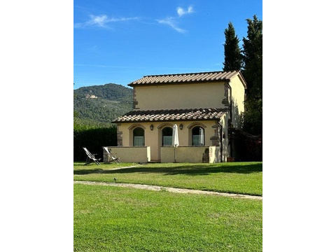 Bauernhaus kaufen in Arezzo, 13 Zimmer