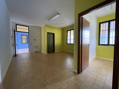 Bürohaus kaufen in Ospedale, 61 m² Bürofläche, 2 Zimmer