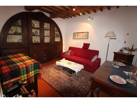 Etagenwohnung kaufen in Semproniano, 7 Zimmer