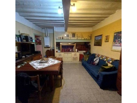 Etagenwohnung kaufen in Batignano, 3 Zimmer