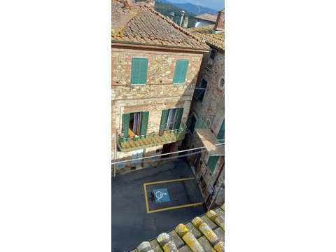 Etagenwohnung kaufen in Civitella Marittima, 50 m² Wohnfläche, 3 Zimmer