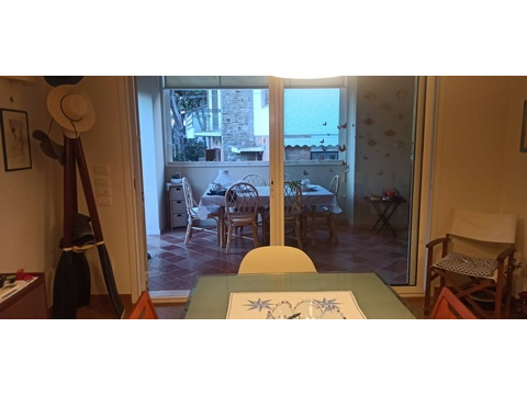93715150-2b67-4d87-ae5d-951cf410f87e