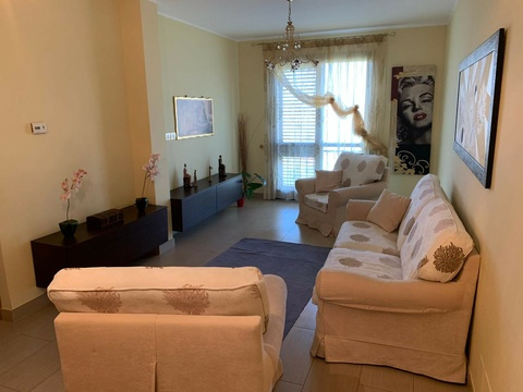 Etagenwohnung kaufen in Grosseto, 4 Zimmer