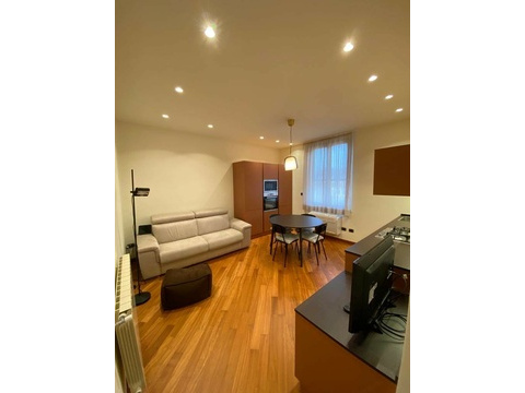 Wohnung kaufen in Ravacciano, 4 Zimmer