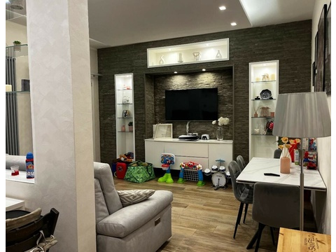 Etagenwohnung kaufen in Grosseto, 4 Zimmer