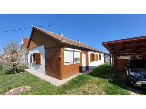 Einfamilienhaus kaufen in Balatonszentgyörgy, 2.158 m² Grundstück, 90 m² Wohnfläche, 3 Zimmer