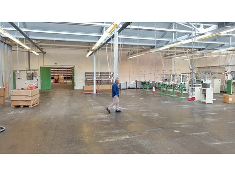 Halle, Lager, Produktion kaufen in Wuppertal, 1.900 m² Lagerfläche