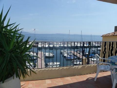 Etagenwohnung kaufen in Théoule-sur-Mer, 80 m² Wohnfläche, 3 Zimmer
