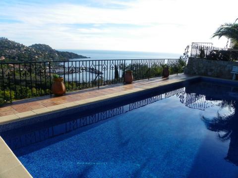 Bungalow kaufen in Théoule-sur-Mer, 1.800 m² Grundstück, 250 m² Wohnfläche, 5 Zimmer