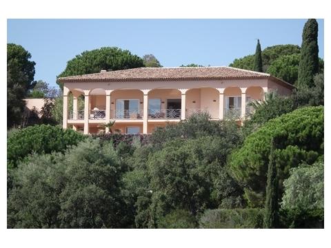 Villa kaufen in Sainte-Maxime, 3.875 m² Grundstück, 360 m² Wohnfläche, 6 Zimmer