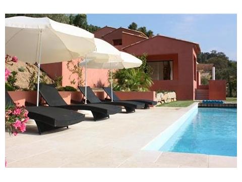 Villa kaufen in Grimaud, 2.500 m² Grundstück, 225 m² Wohnfläche, 5 Zimmer