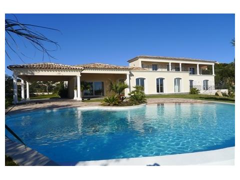 Villa kaufen in Sainte-Maxime, 2.400 m² Grundstück, 360 m² Wohnfläche, 8 Zimmer