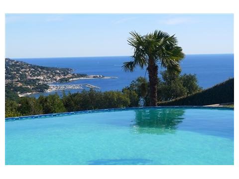 Villa kaufen in Sainte-Maxime, 2.500 m² Grundstück, 160 m² Wohnfläche, 6 Zimmer