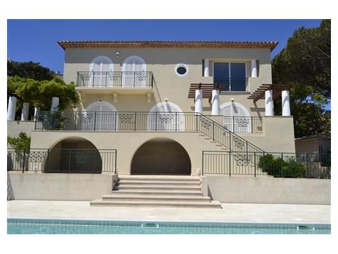Villa kaufen in Sainte-Maxime, 1.980 m² Grundstück, 300 m² Wohnfläche, 6 Zimmer