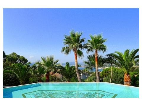 Villa kaufen in Sainte-Maxime, 2.306 m² Grundstück, 380 m² Wohnfläche, 6 Zimmer