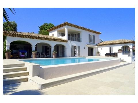 Villa kaufen in Sainte-Maxime, 1.500 m² Grundstück, 250 m² Wohnfläche, 7 Zimmer