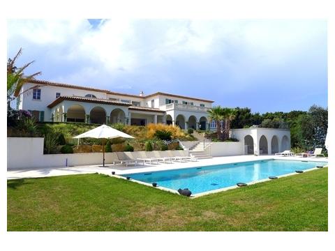 Villa kaufen in Sainte-Maxime, 22.000 m² Grundstück, 750 m² Wohnfläche, 11 Zimmer