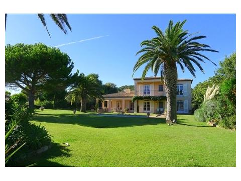 Villa kaufen in Grimaud, 2.800 m² Grundstück, 200 m² Wohnfläche, 6 Zimmer
