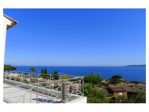 Villa kaufen in Sainte-Maxime, 2.100 m² Grundstück, 400 m² Wohnfläche, 8 Zimmer