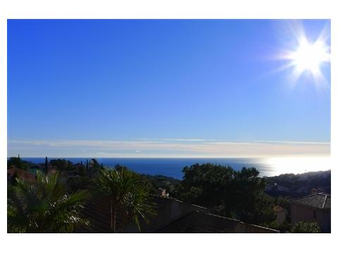 Villa kaufen in Roquebrune-sur-Argens, 1.350 m² Grundstück, 160 m² Wohnfläche, 6 Zimmer