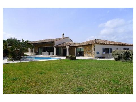 Villa kaufen in Sainte-Maxime, 2.900 m² Grundstück, 220 m² Wohnfläche, 6 Zimmer