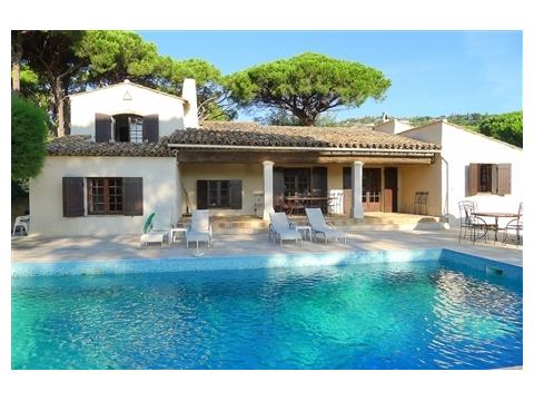 Villa kaufen in Grimaud, 1.900 m² Grundstück, 190 m² Wohnfläche, 6 Zimmer