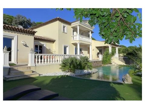 Villa kaufen in Les Issambres, 1.265 m² Grundstück, 220 m² Wohnfläche, 6 Zimmer
