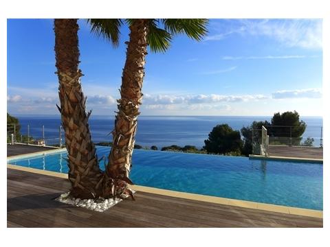 Villa kaufen in Les Issambres, 1.300 m² Grundstück, 350 m² Wohnfläche, 9 Zimmer