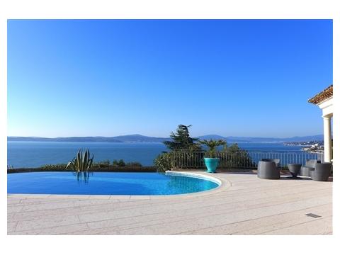 Villa kaufen in Sainte-Maxime, 1.180 m² Grundstück, 205 m² Wohnfläche, 7 Zimmer
