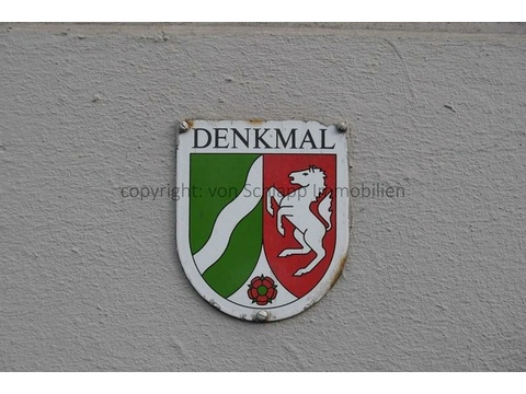 Einfamilienhaus kaufen in Blomberg, mit Garage, 348 m² Grundstück, 215 m² Wohnfläche, 10 Zimmer