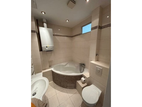 Badezimmer 1