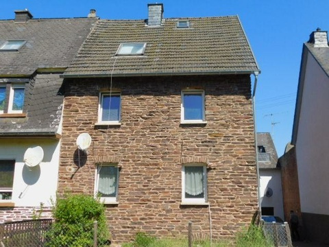 Reihenmittelhaus kaufen in Bengel, 668 m² Grundstück, 105 m² Wohnfläche, 6 Zimmer