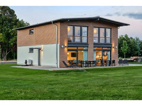 Haus kaufen in Wesenberg, mit Stellplatz, 260 m² Grundstück, 96,5 m² Wohnfläche, 4 Zimmer