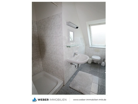 Tageslichtbad mit Dusche