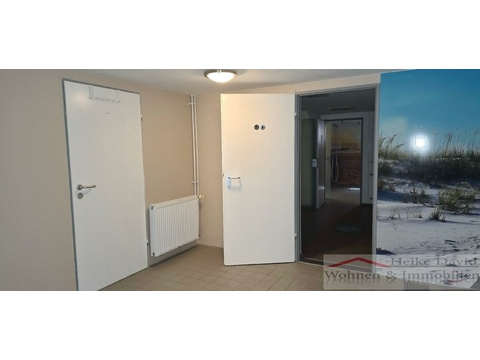 verschiedene Räume - Sauna/Duschbereich