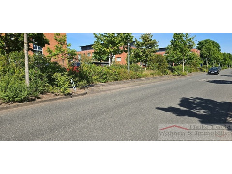 Kfz Stellplätze an Straße